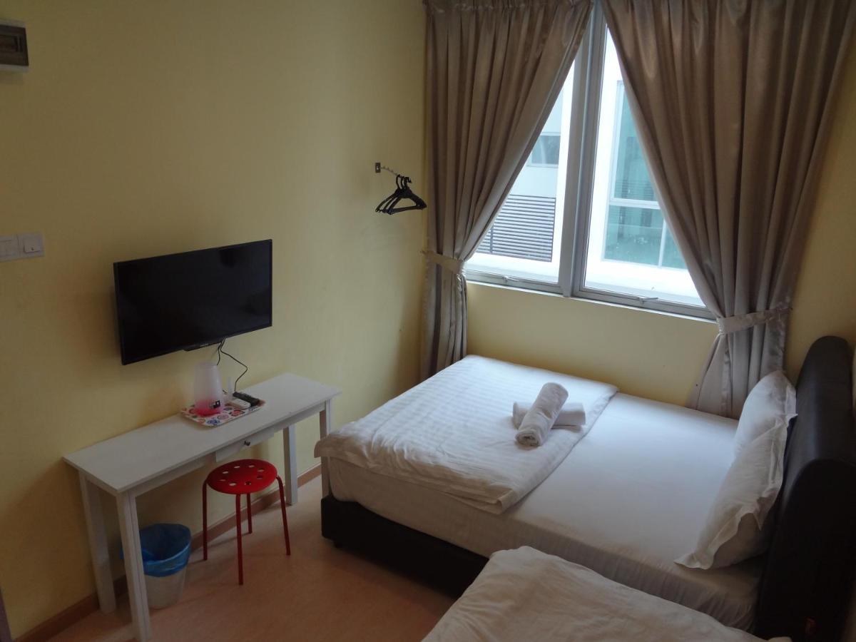 Comma Hotel Bandar Saujana Putra Екстериор снимка