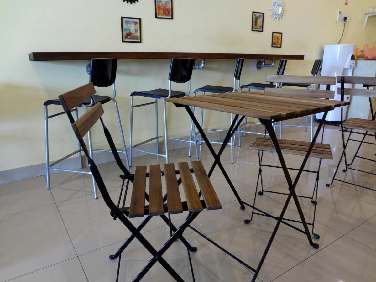 Comma Hotel Bandar Saujana Putra Екстериор снимка